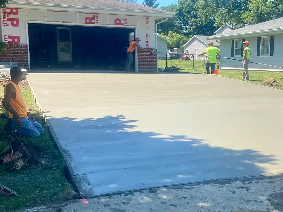 VICC Asphalt Guy - Professional Concrete Solutions for Homes and Businesses in Jacksonville IL