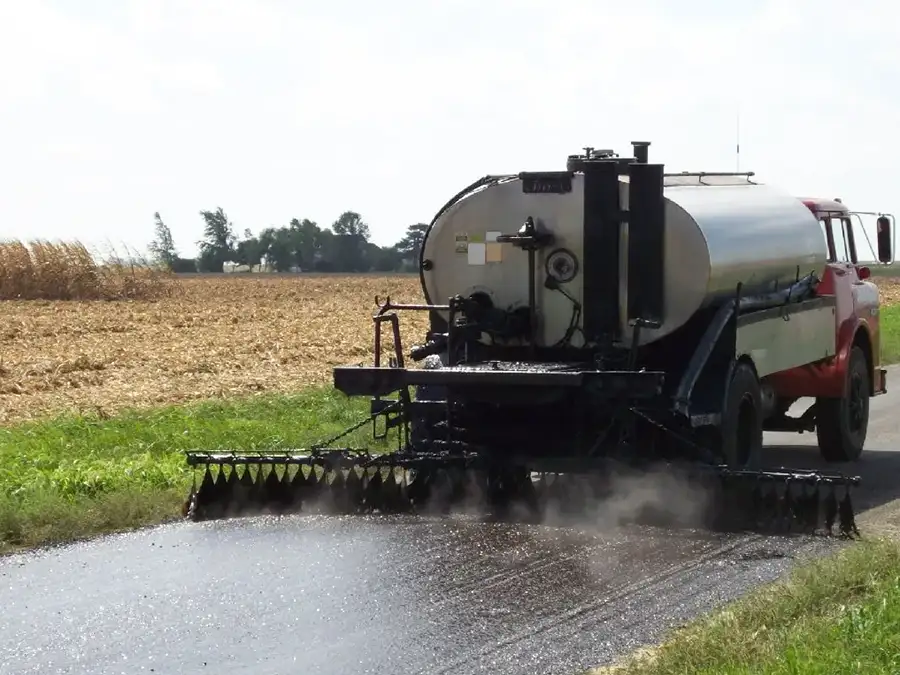 VICC Asphalt - oil & chip surface treatment, past projects - Jacksonville, IL